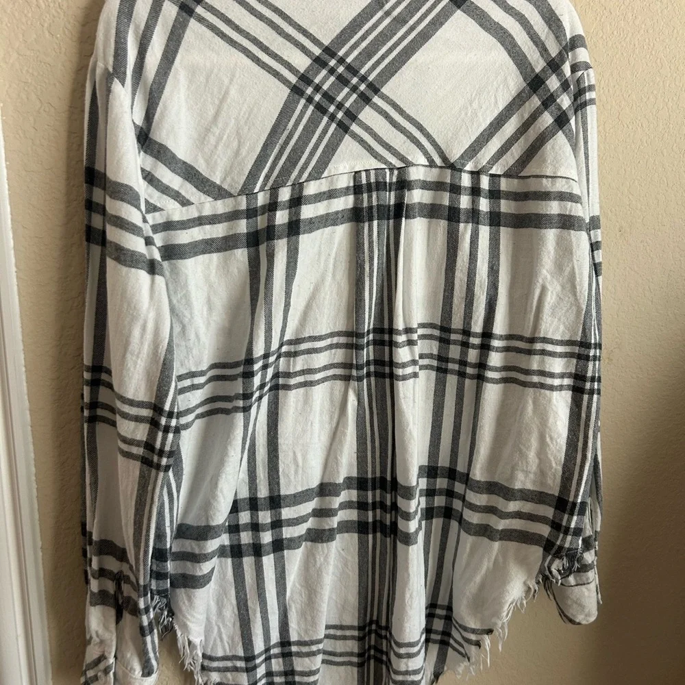 Black and White Fleece Plaid Shirt - Picture 3 of 4